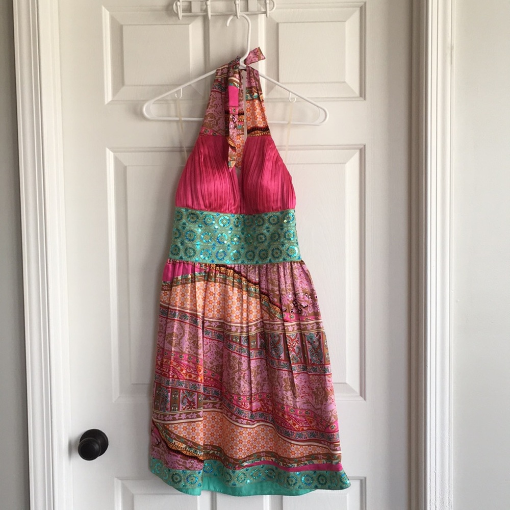 Gorgeous Dress! - Picture 1 of 5